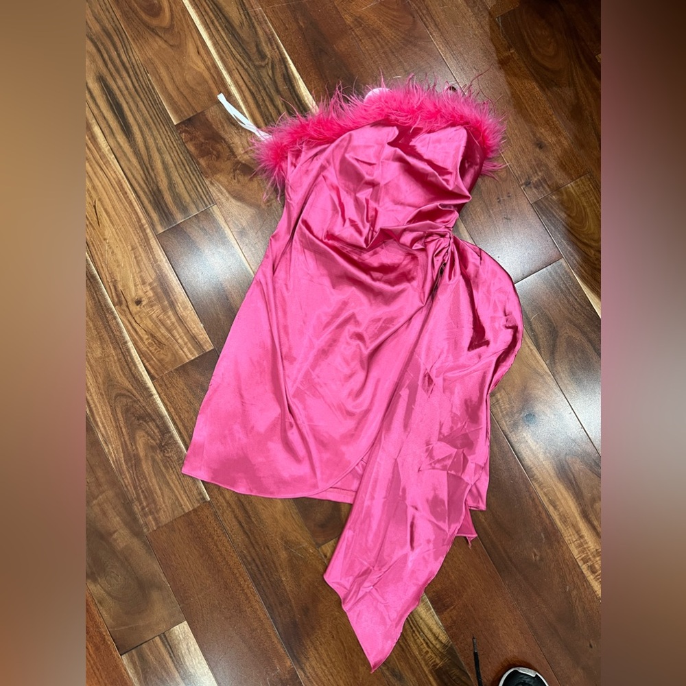 PINK HANGING SILK DRESS (BRAND NEW)✨🩷
